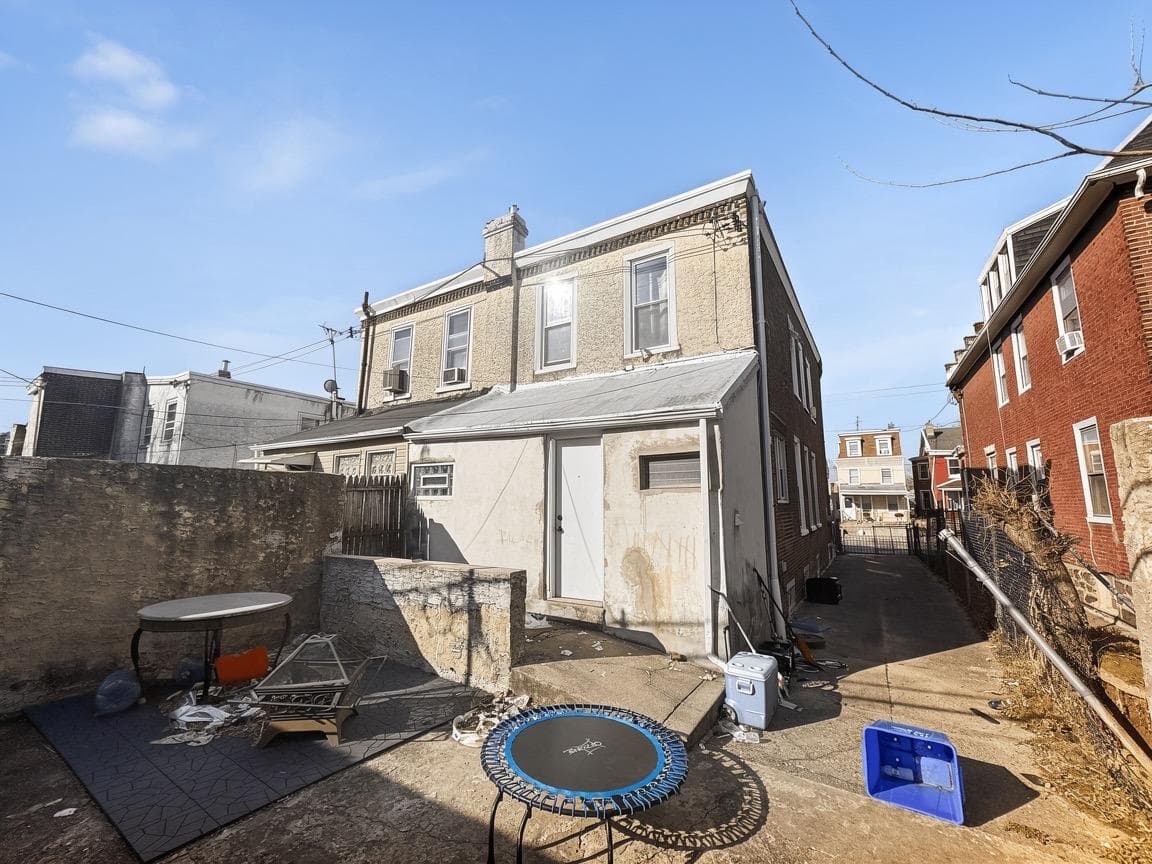 1529 N 54th Street photo 18