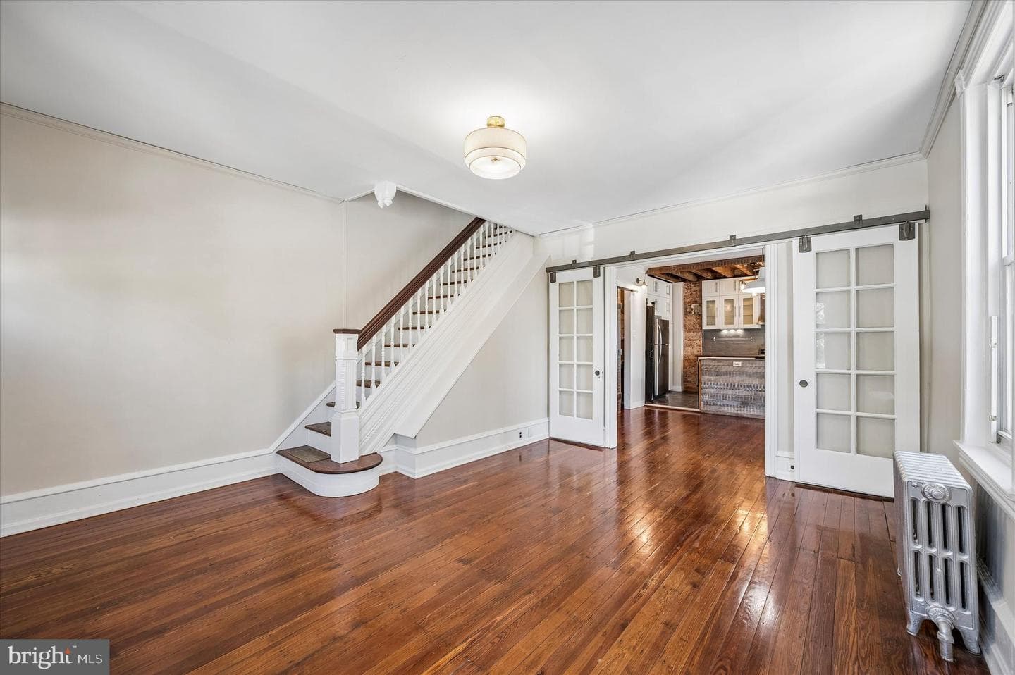 383 Conarroe Street photo 3