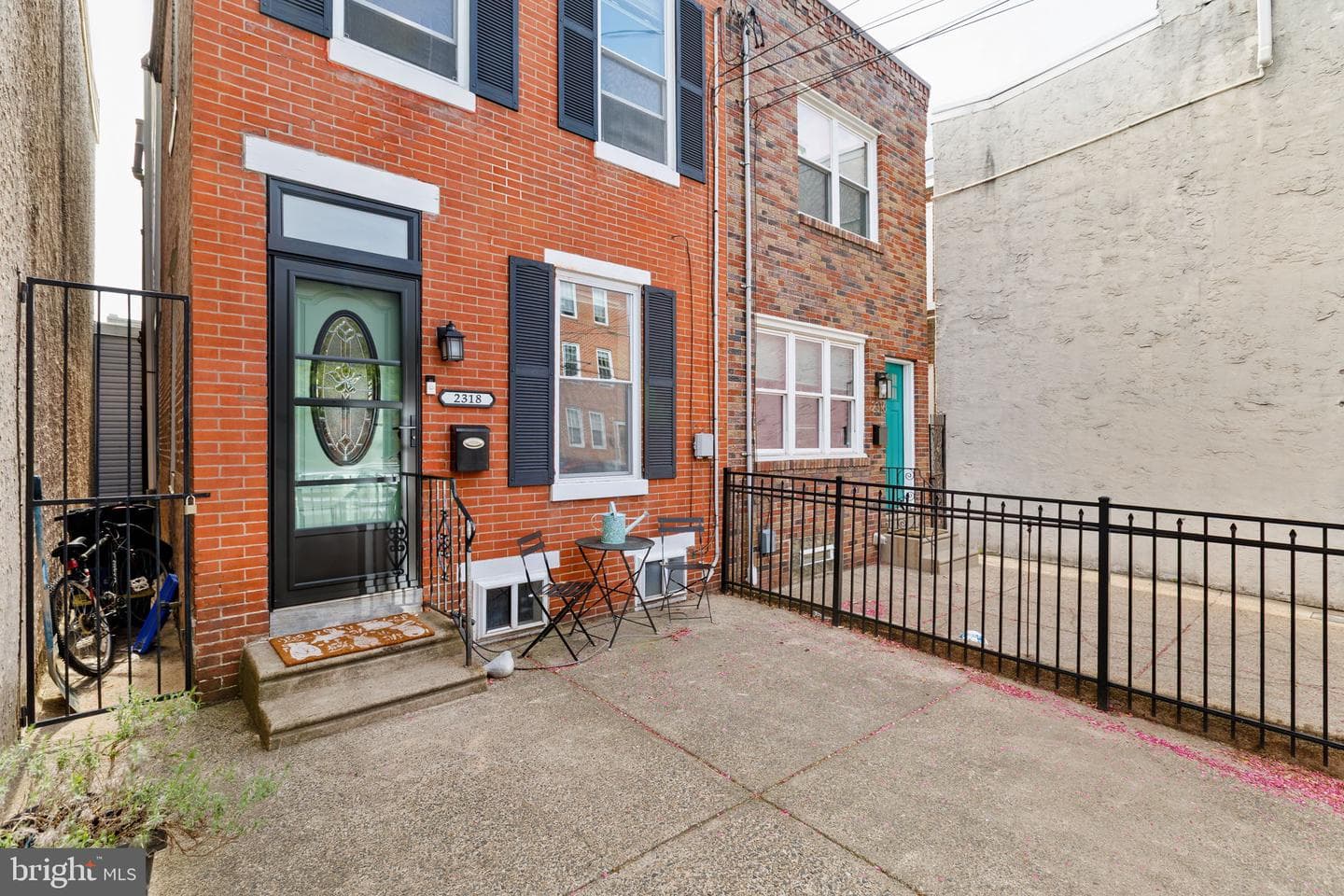 2318 E Letterly Street photo 22