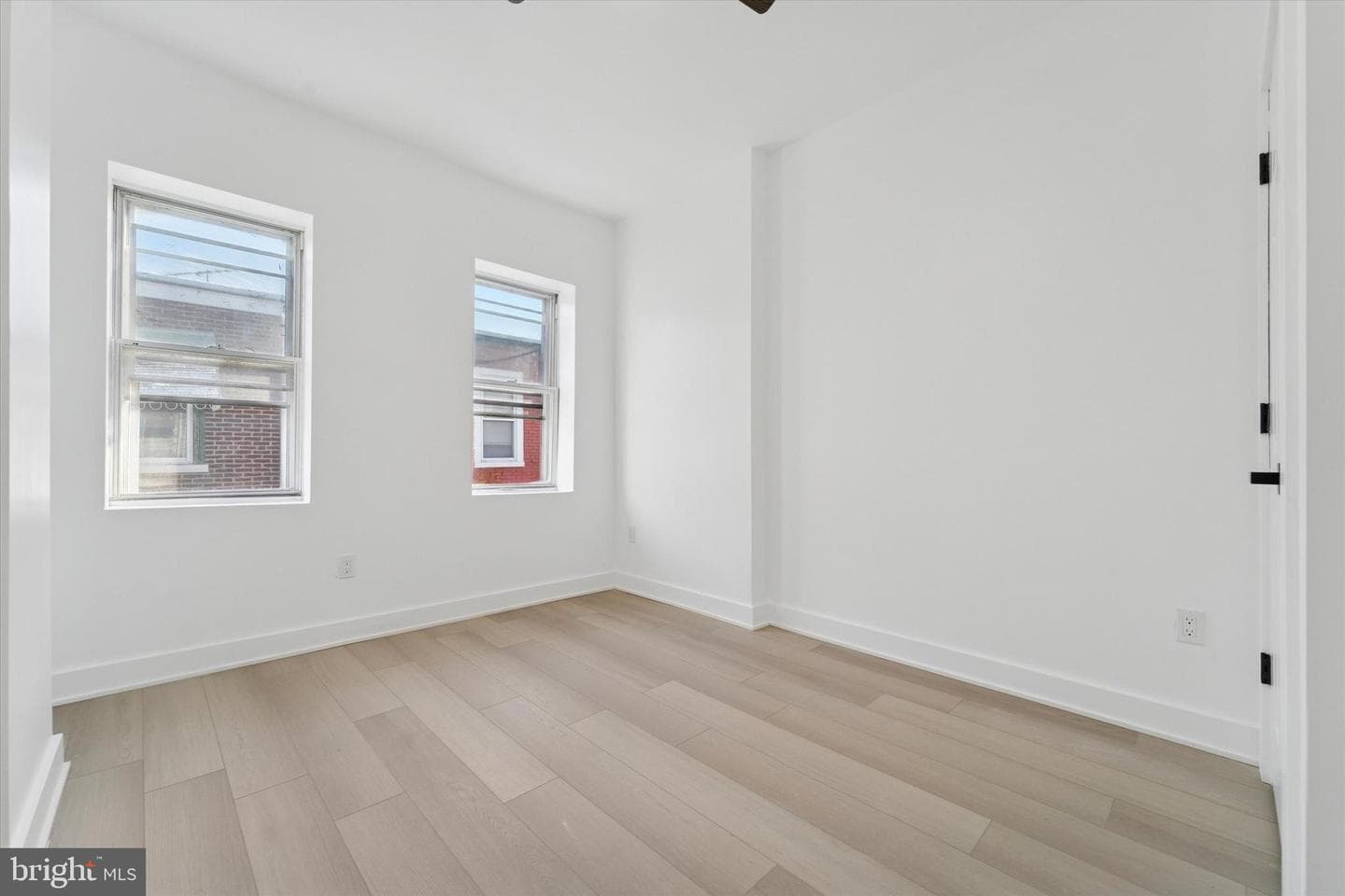 537 N Wanamaker Street photo 18