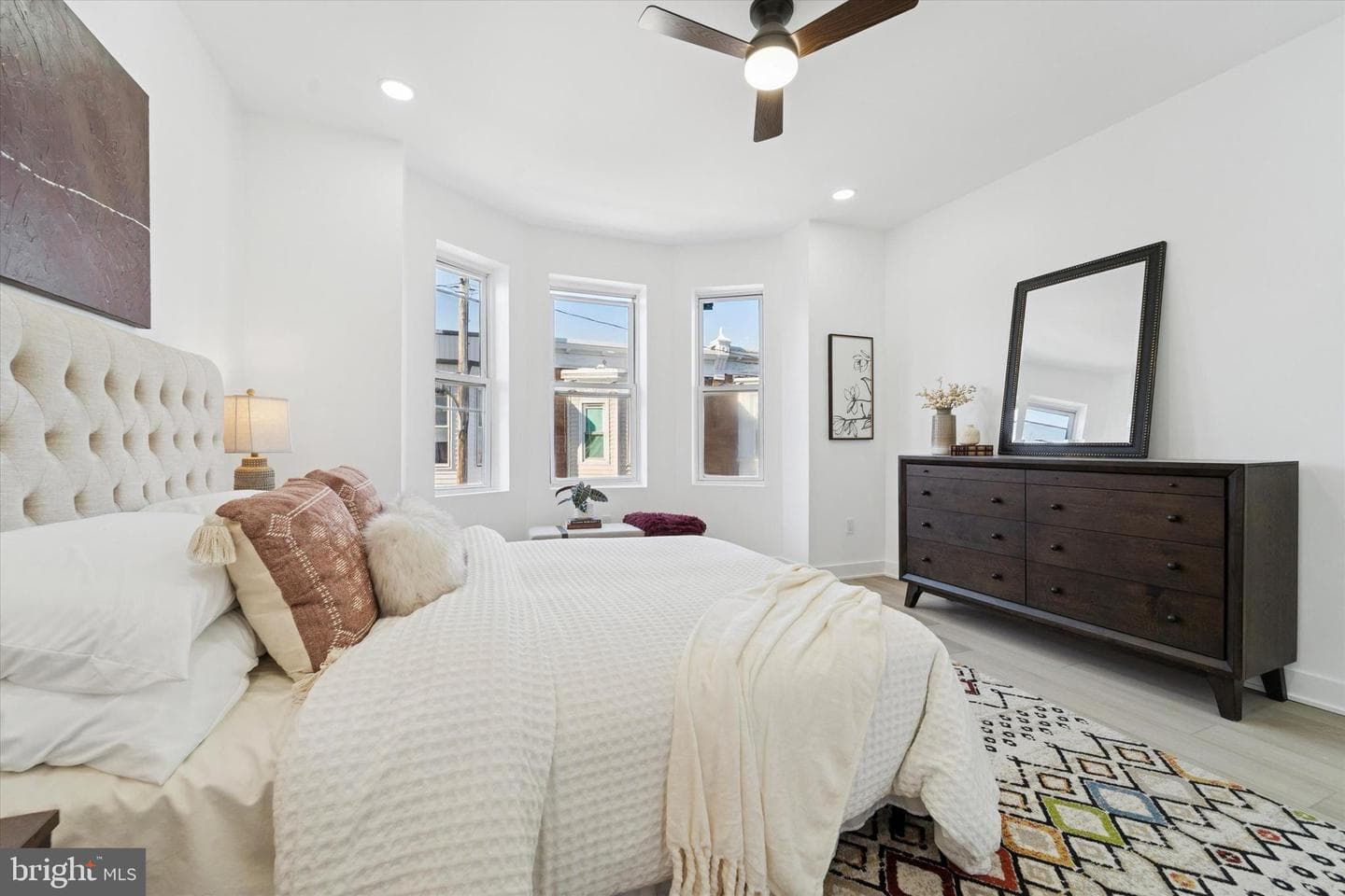 537 N Wanamaker Street photo 30