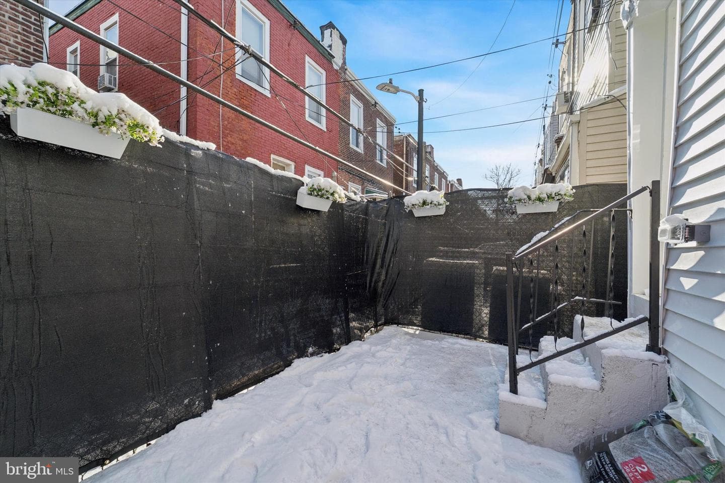537 N Wanamaker Street photo 34