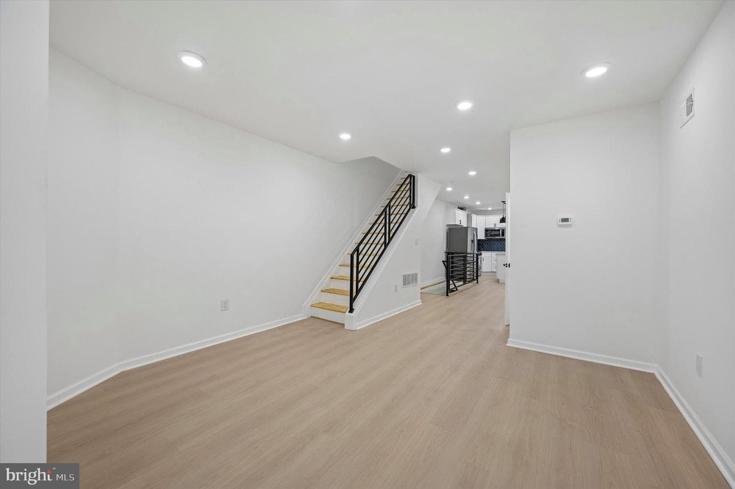 5539 Pine Street photo 5