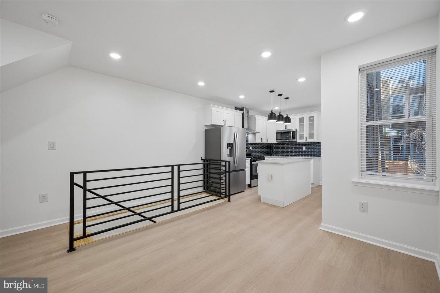 5539 Pine Street photo 9