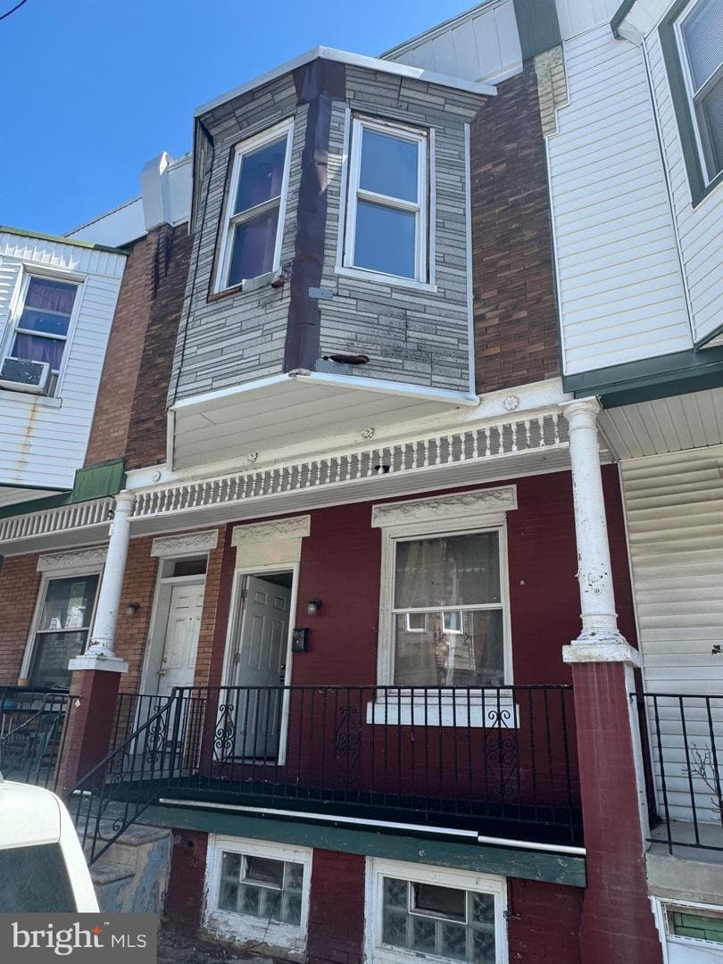215 N Peach Street