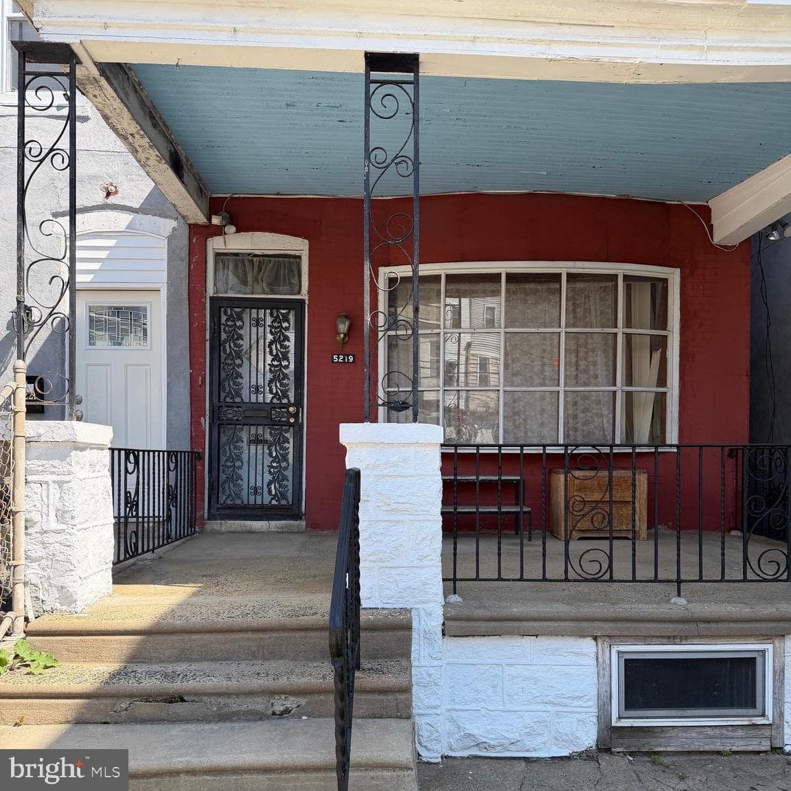 5219 Warren Street photo 1