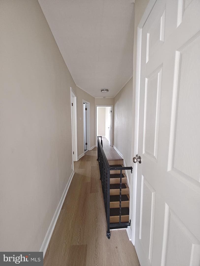 2639 E Madison Street photo 9