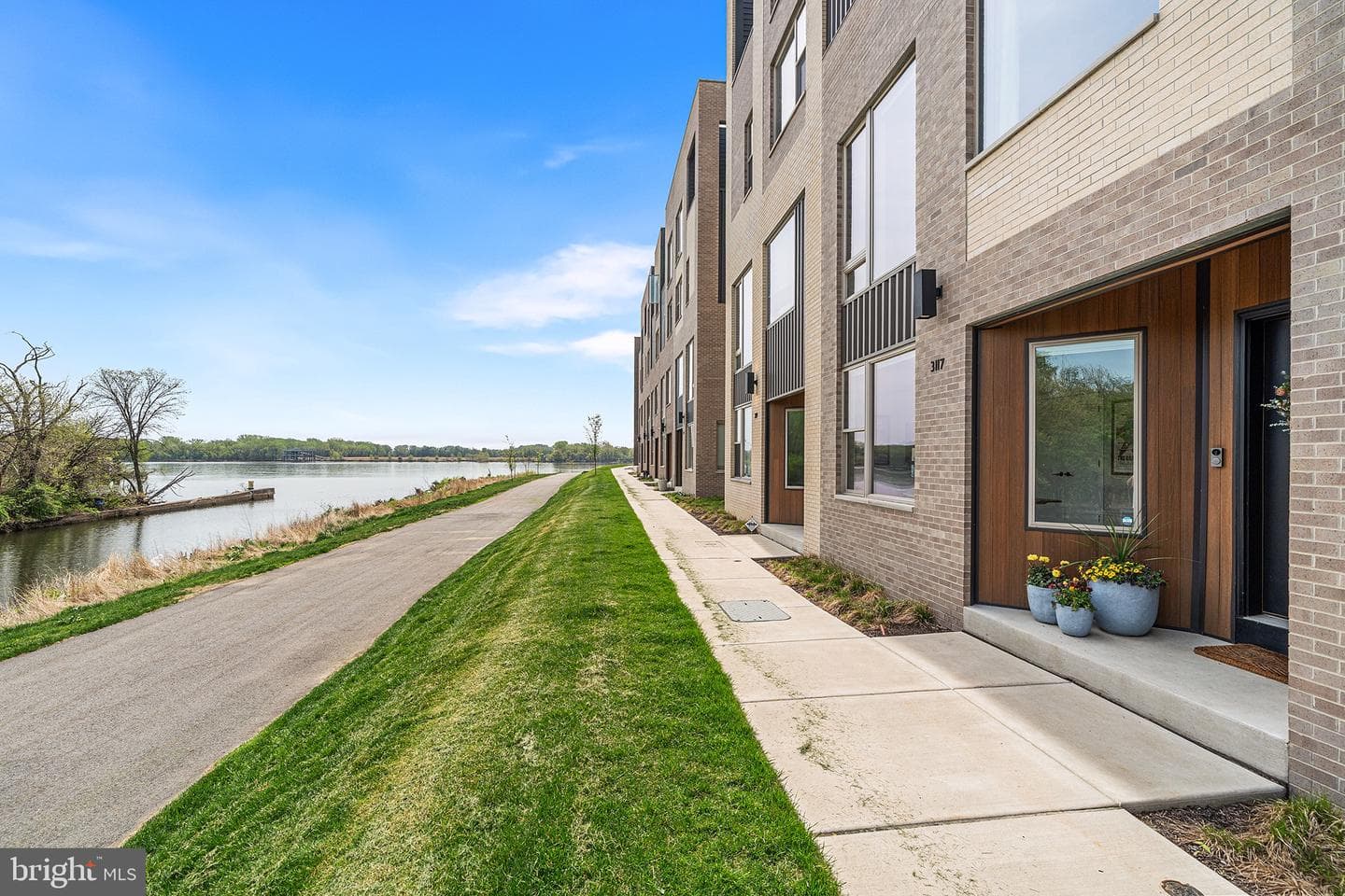 3117 Pierview Ln photo 5