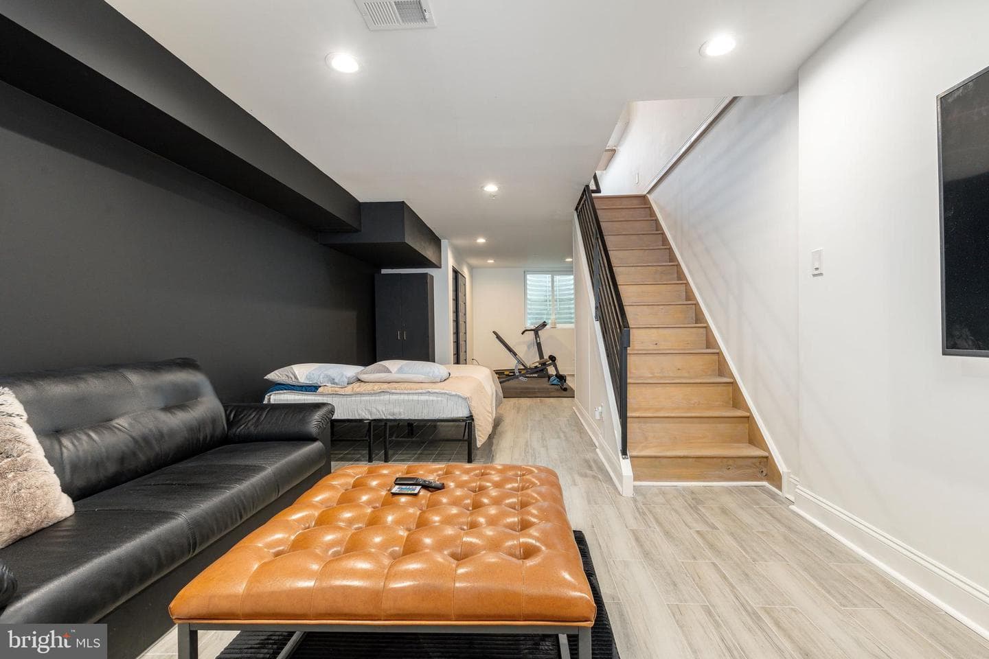 2147 Cross Street photo 30