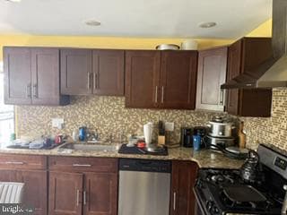 229 E Price Street photo 17
