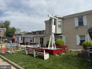 229 E Price Street photo 42