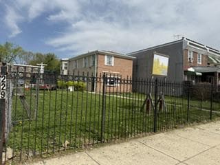 229 E Price Street photo 50