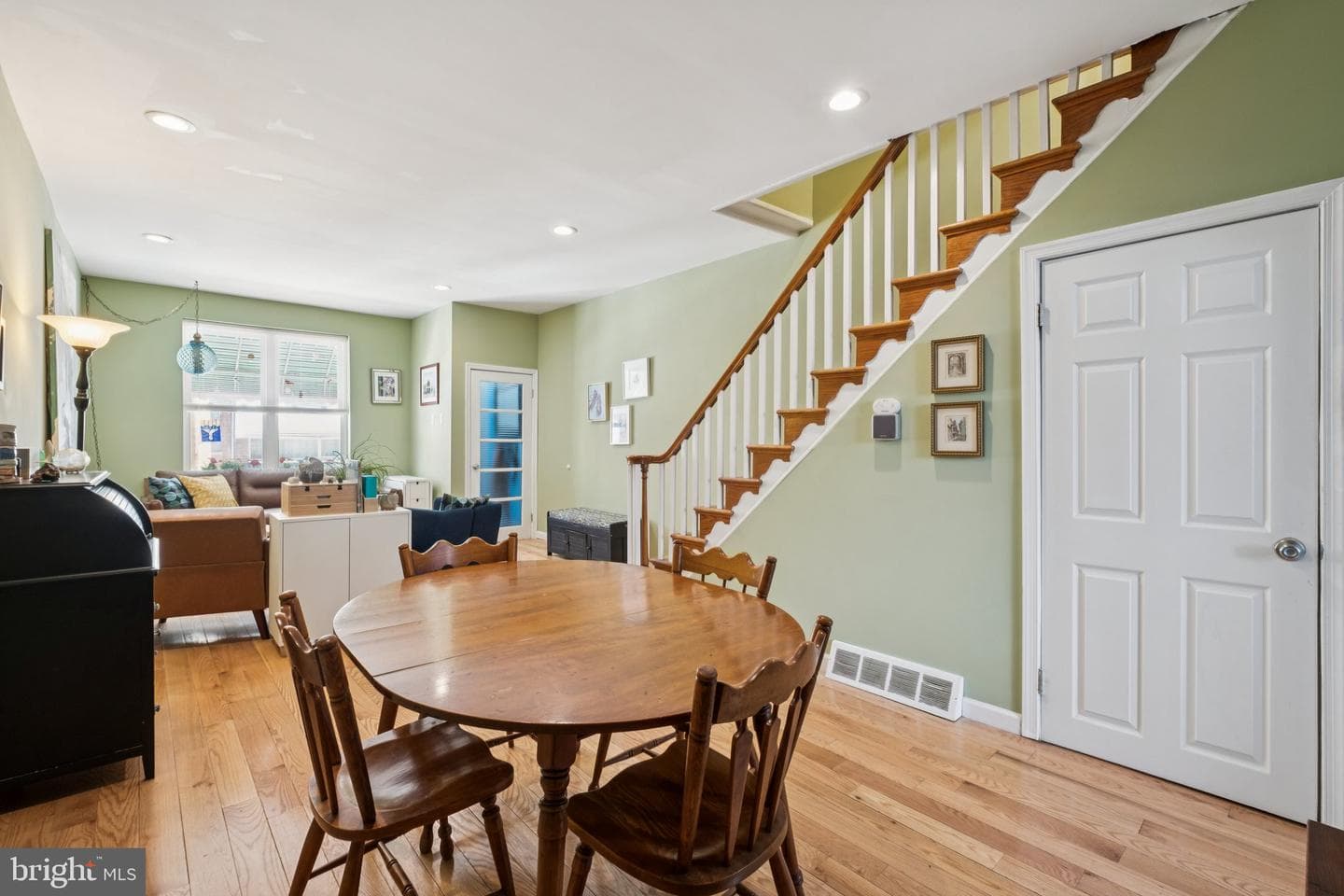 2318 S Percy Street photo 9