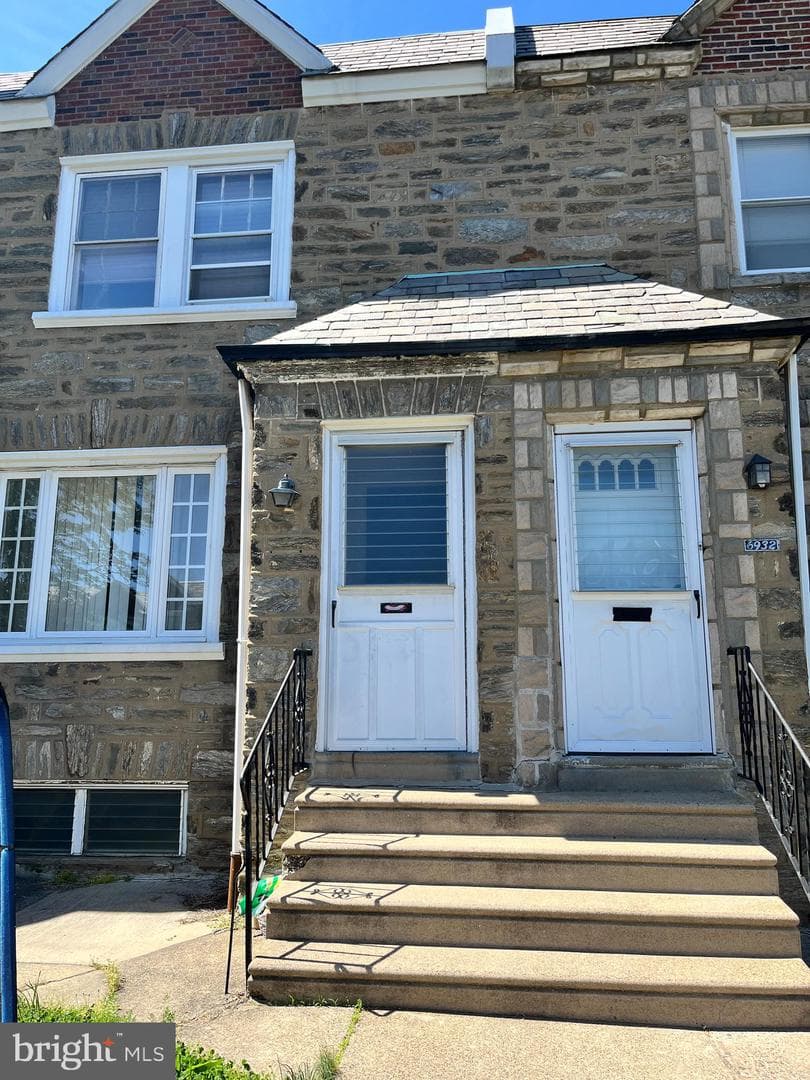 6930 Large Street