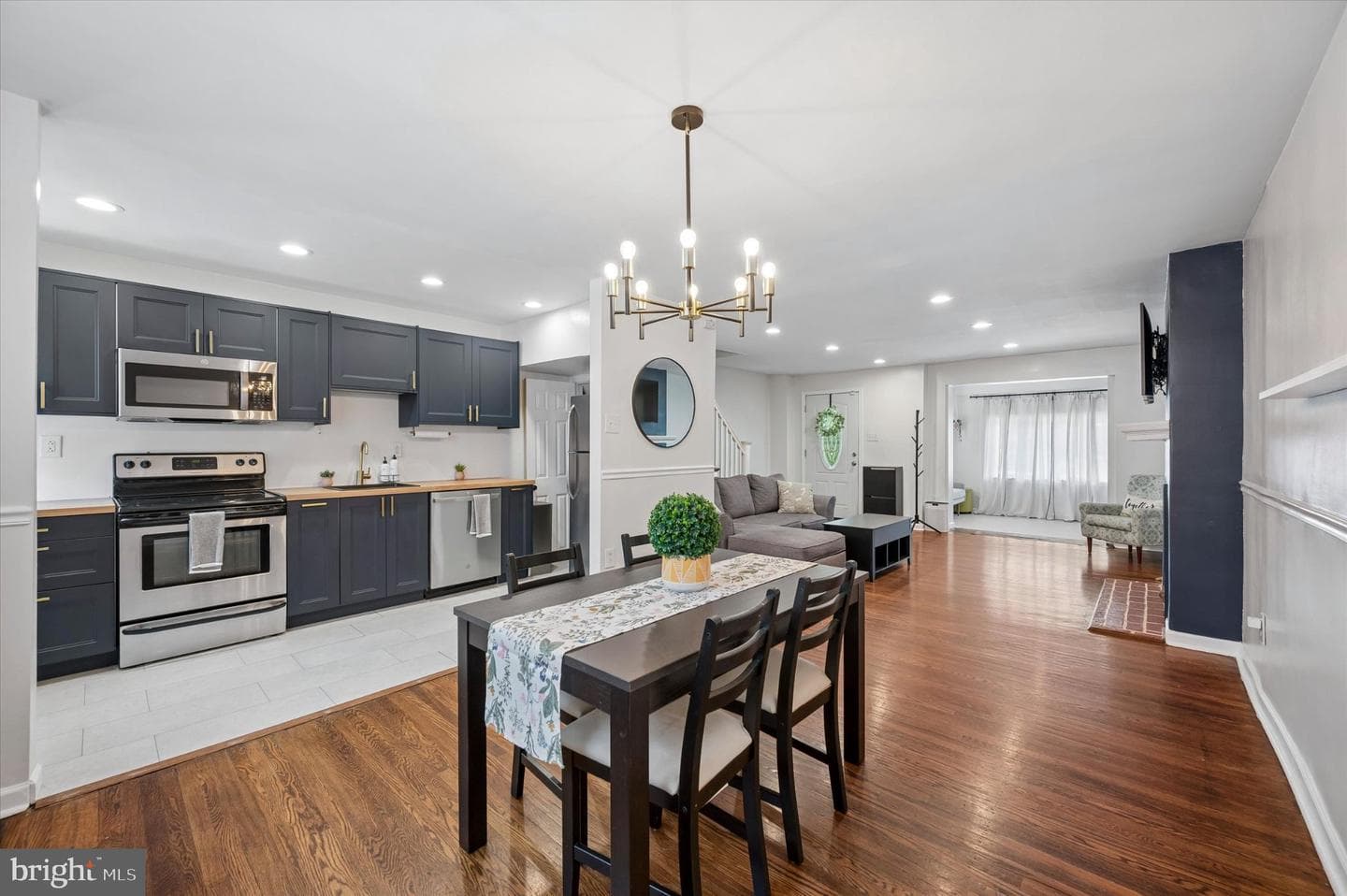 6640 Lotus Road photo 5