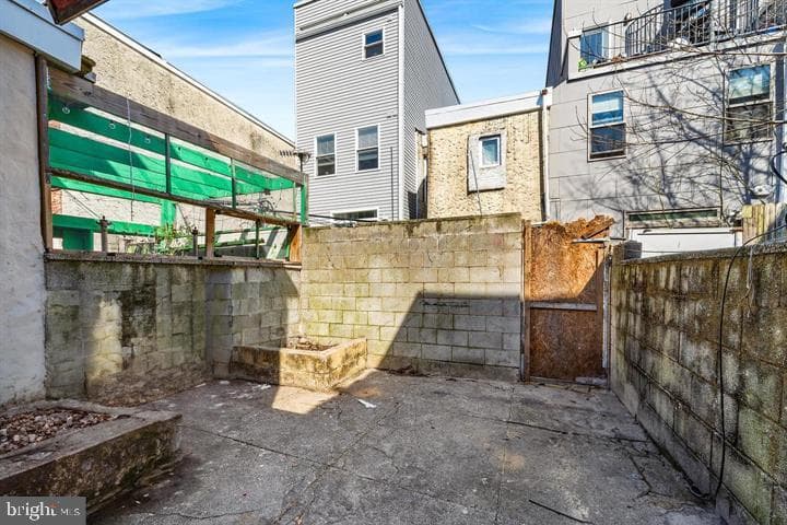 2243 Dickinson Street photo 12