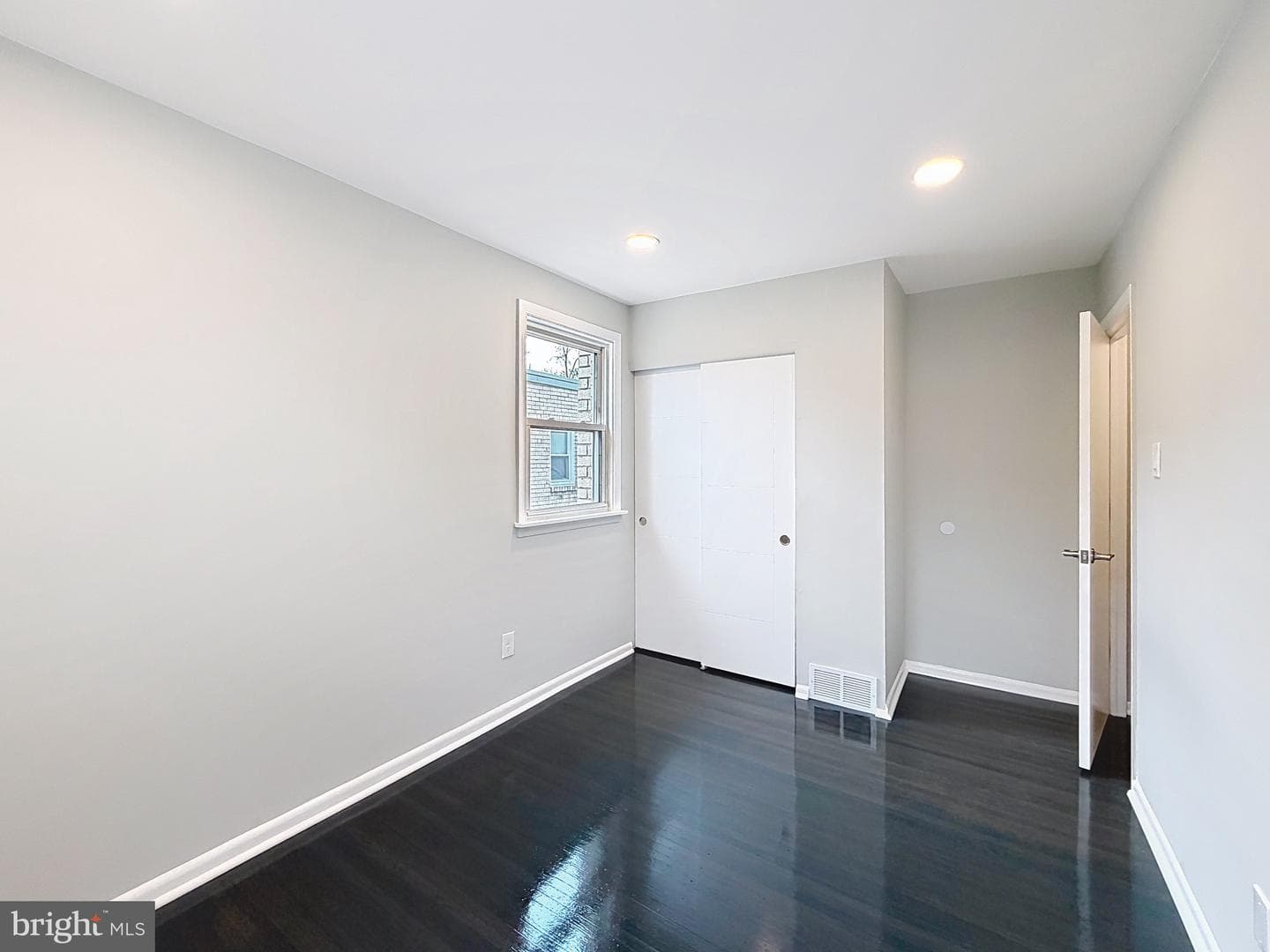 7528 Valley Avenue photo 38