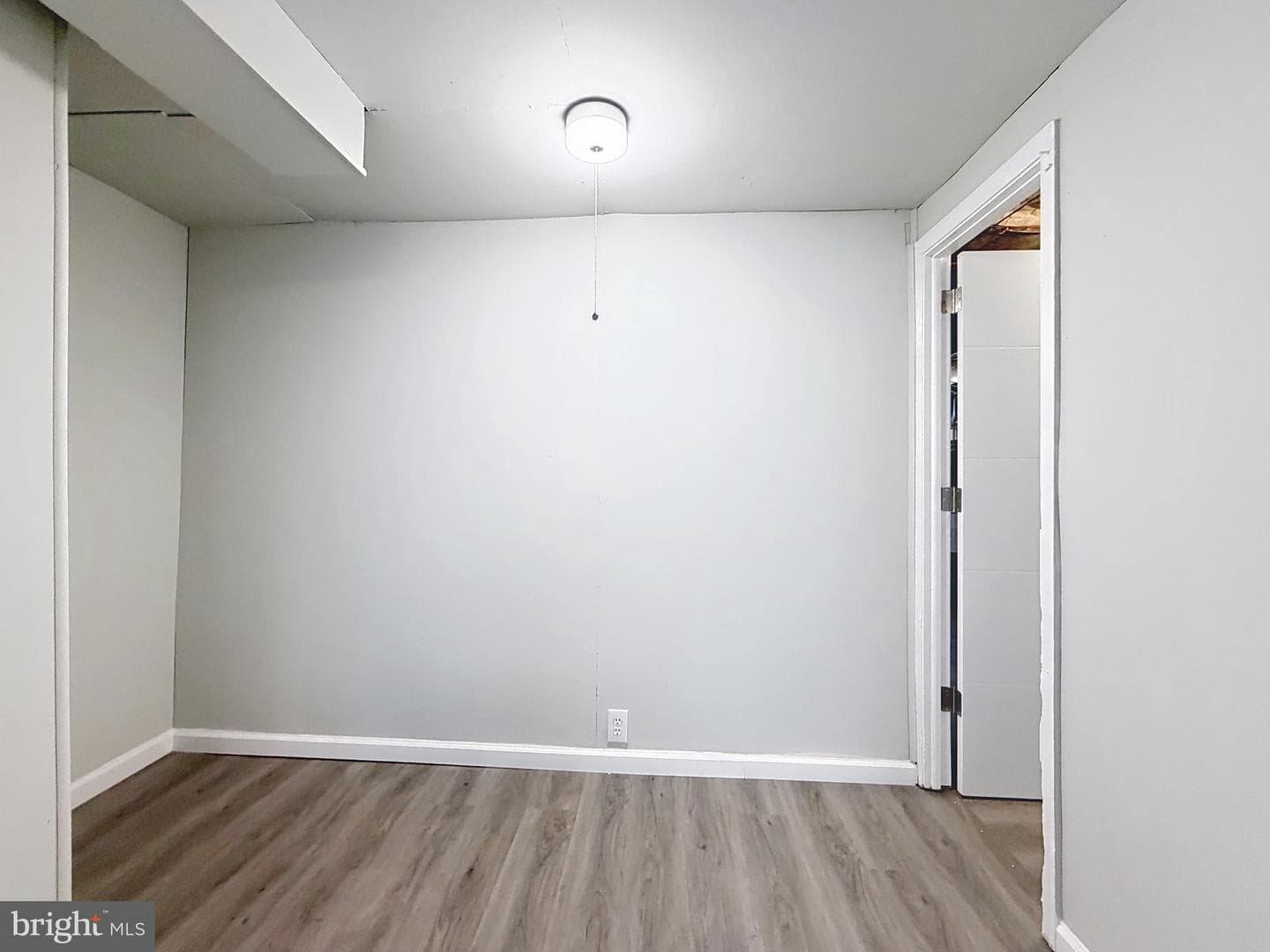 7528 Valley Avenue photo 62