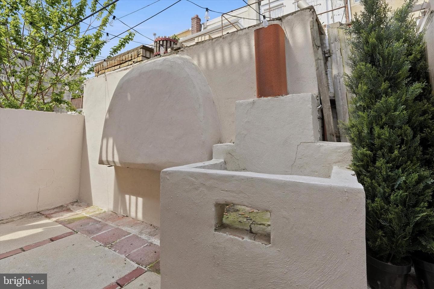 533 Titan Street photo 13