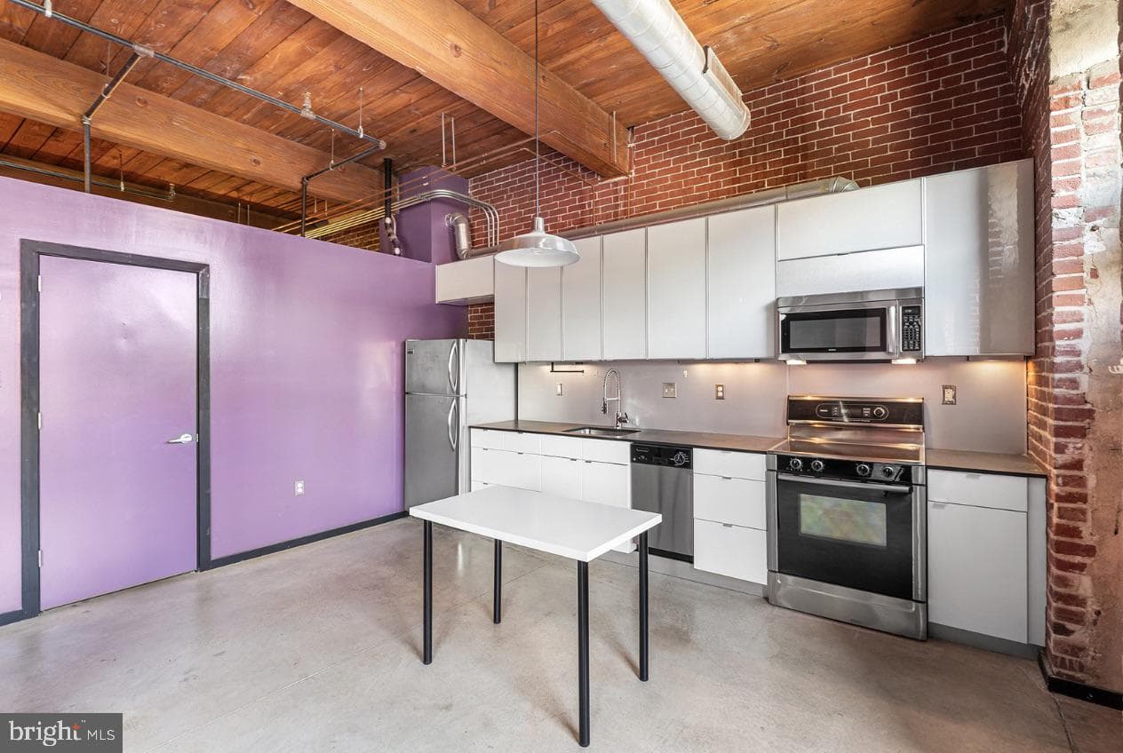 1714 Memphis Street #204 photo 14