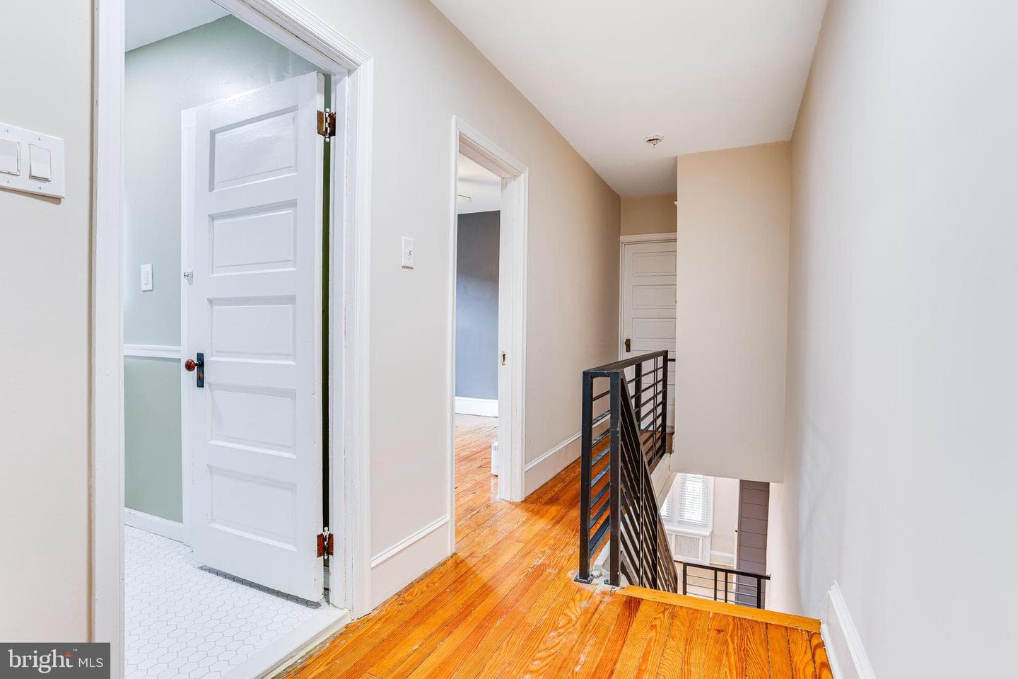 313 Gates Street photo 17