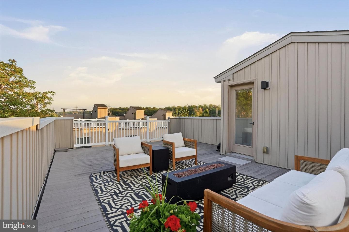 159 Green Lane photo 33
