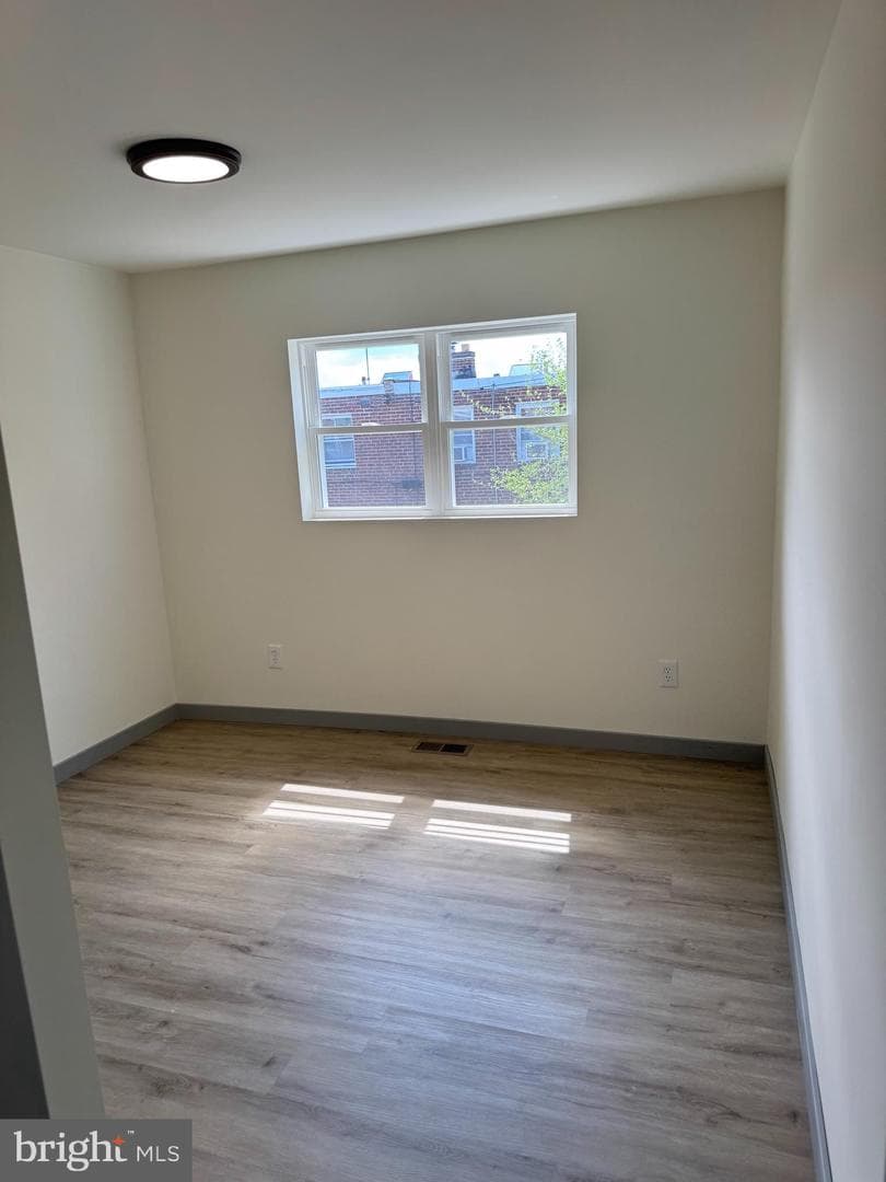 7816 Temple Road photo 11