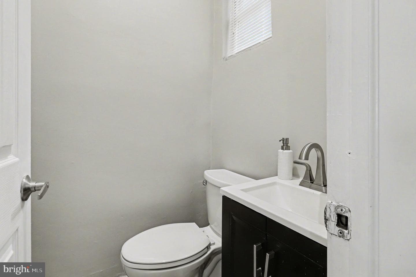 2238 Oakford Street photo 14