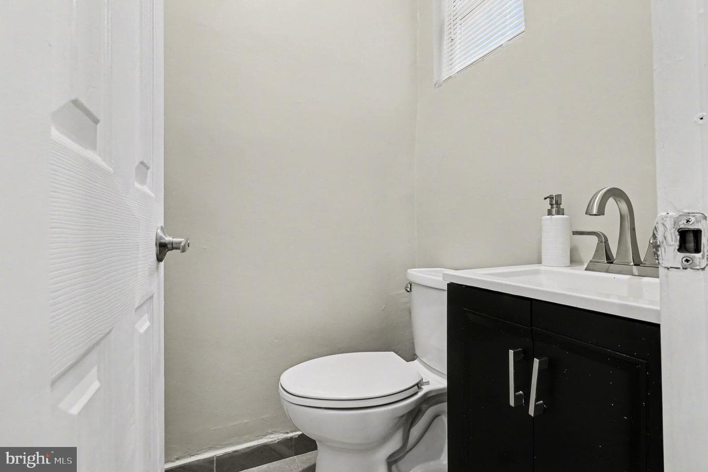 2238 Oakford Street photo 15