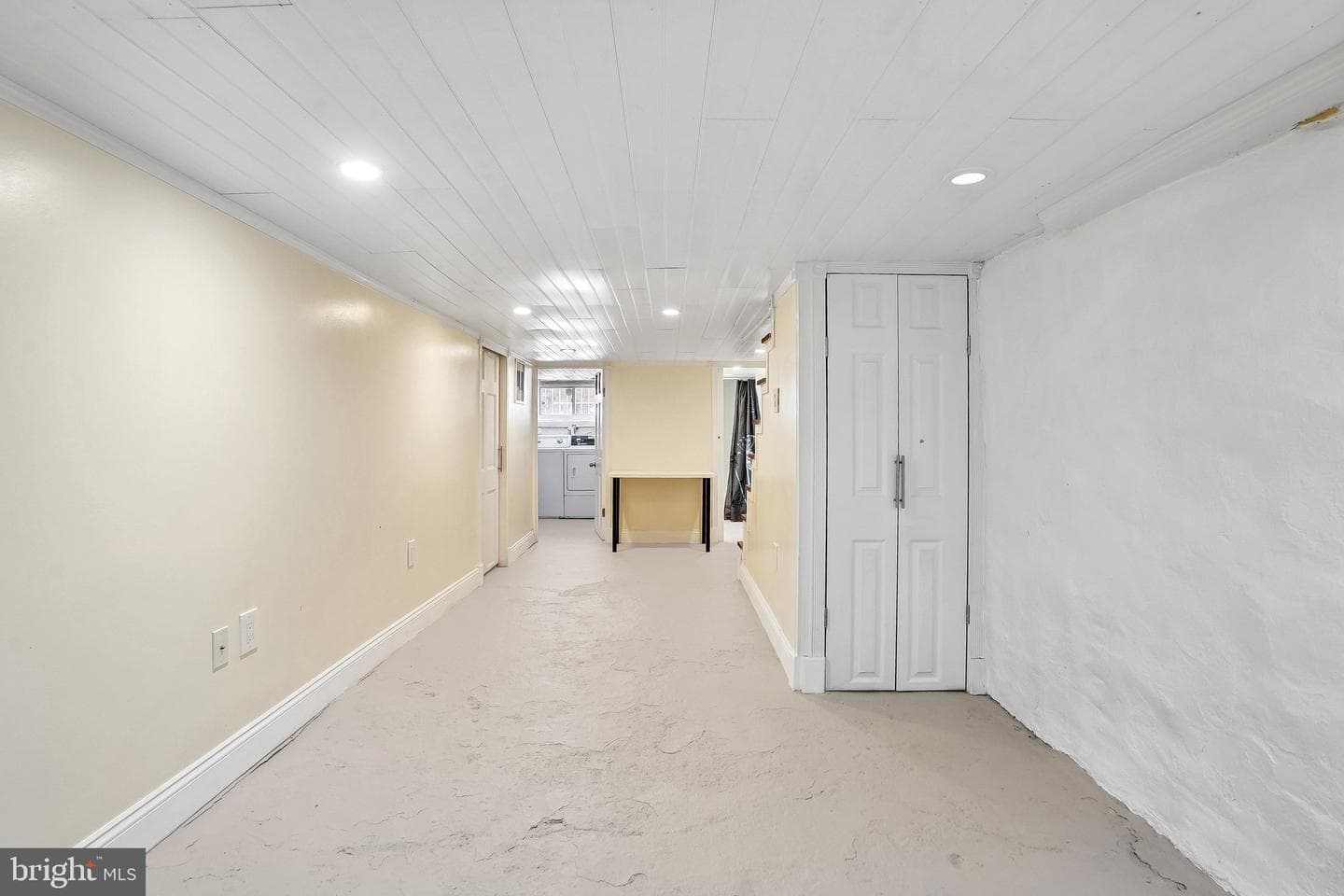 2527 S Hicks Street photo 28