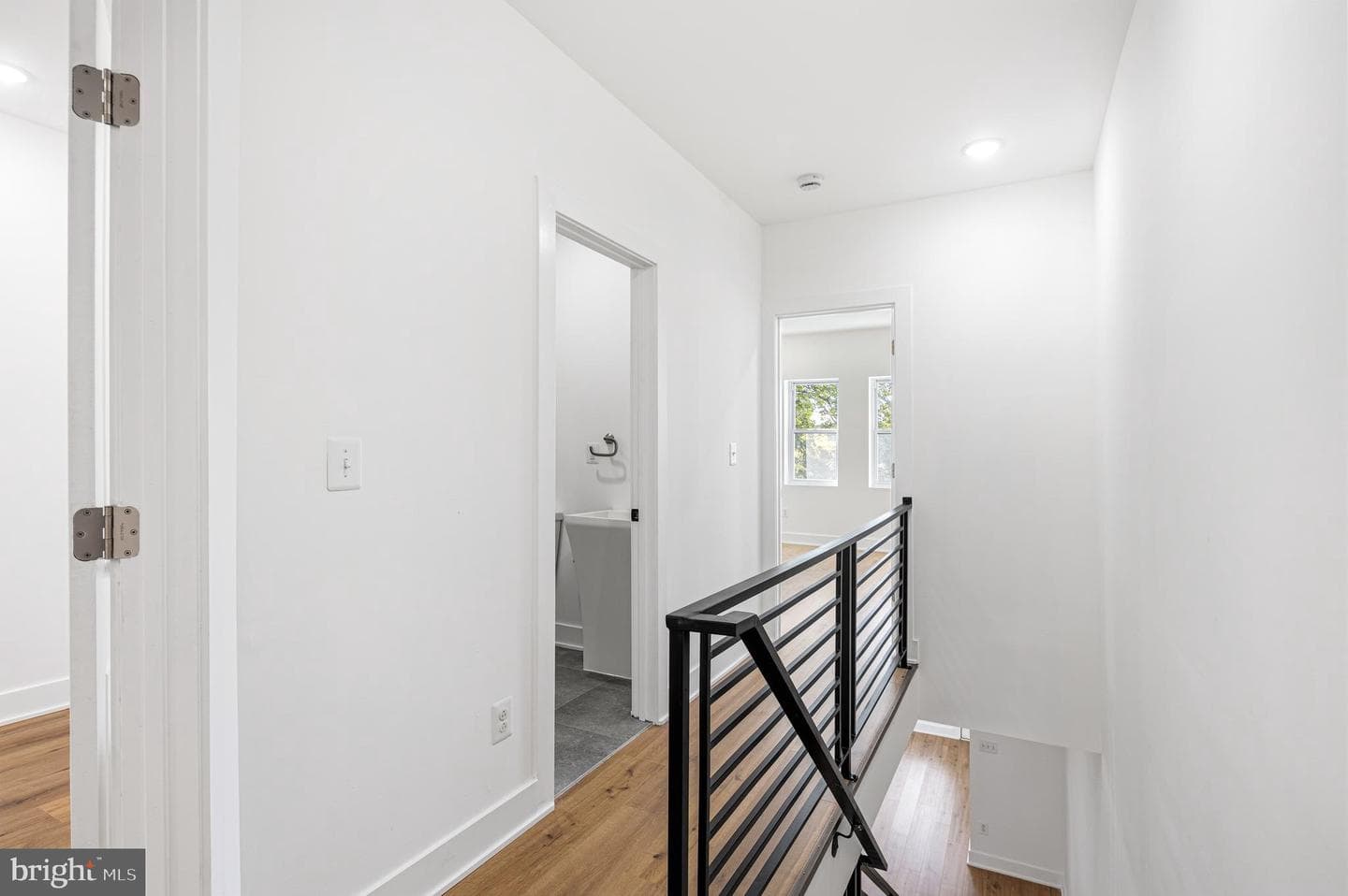 5817 Walnut Street photo 16