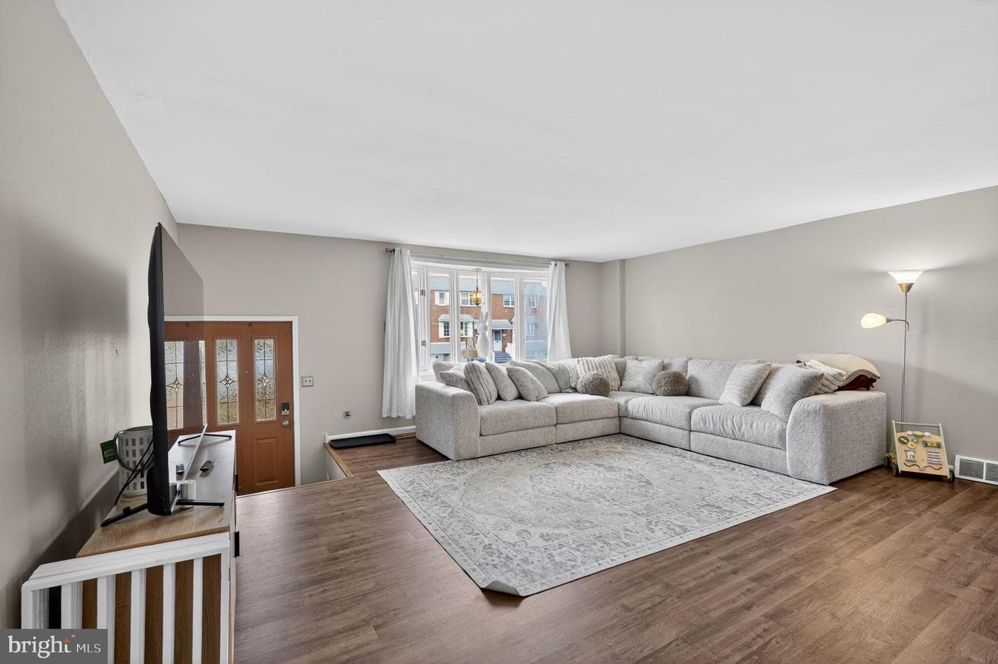 10211 Ambridge Place photo 4