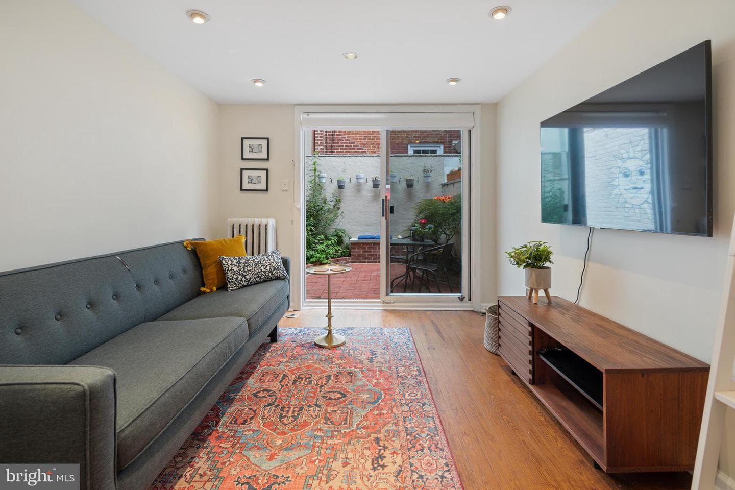 143 Fitzwater Street