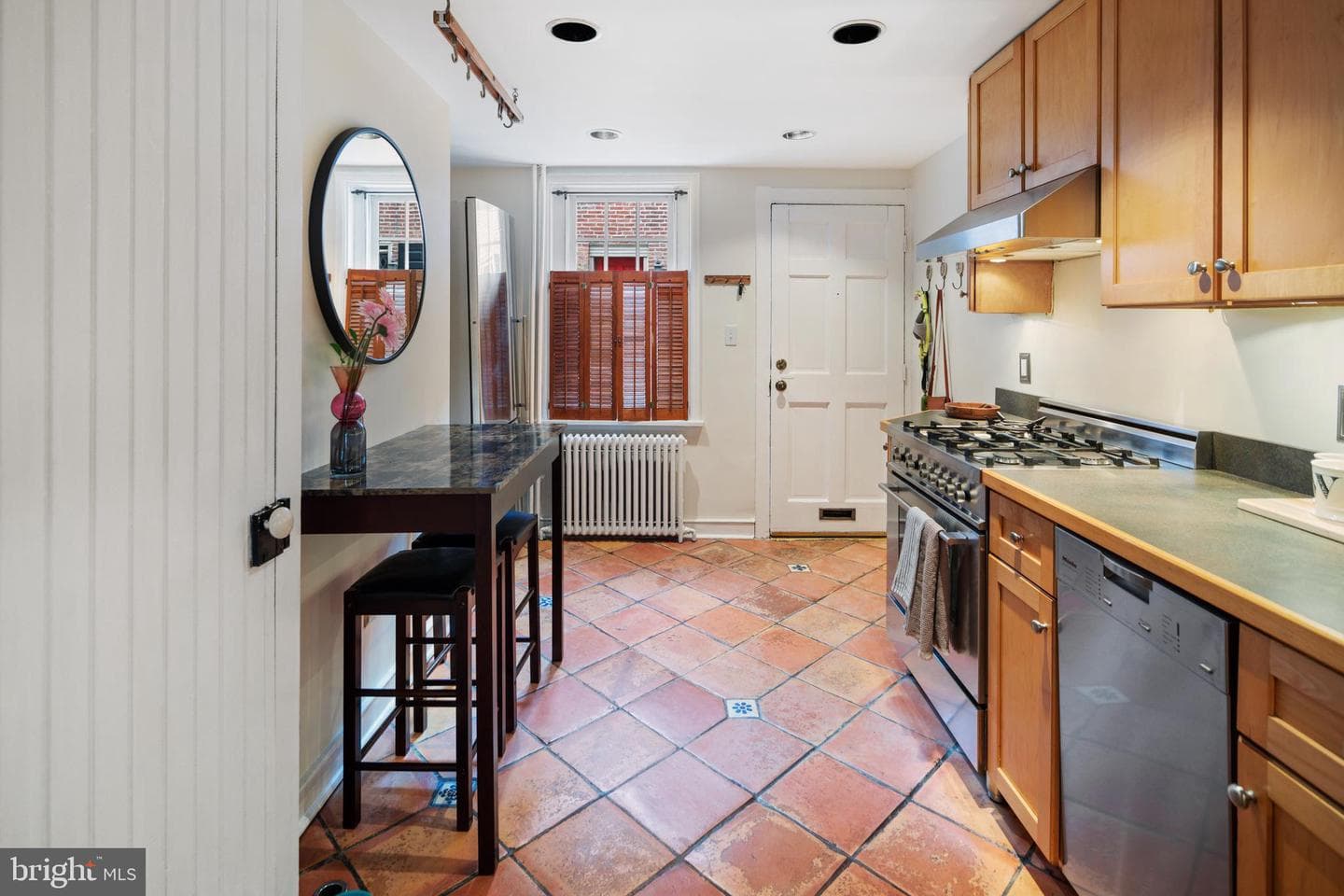 143 Fitzwater Street photo 4