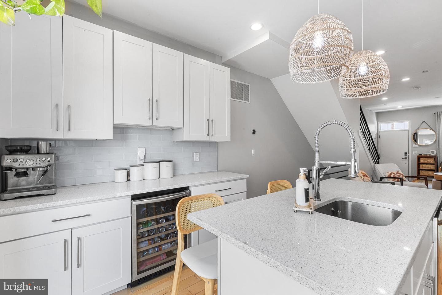1204 S Bucknell Street photo 4
