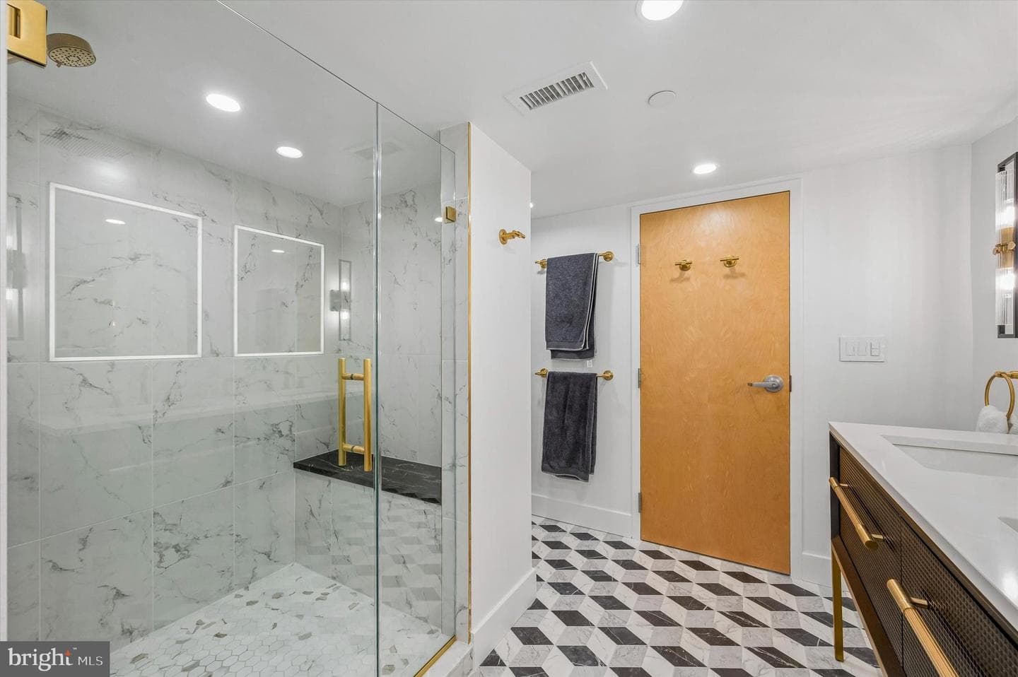 1101 Washington Avenue #515 photo 43