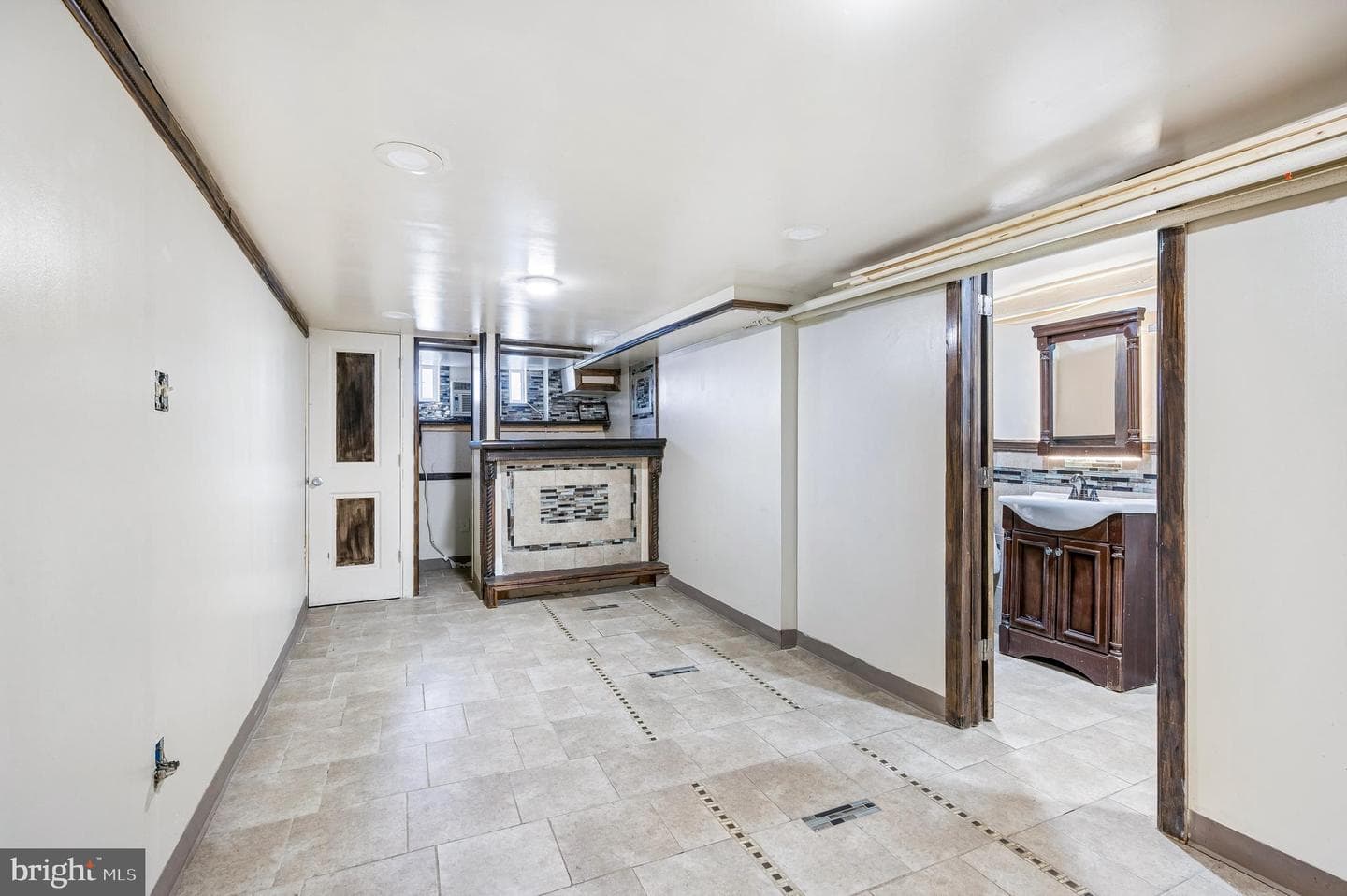 854 Foulkrod Street photo 18