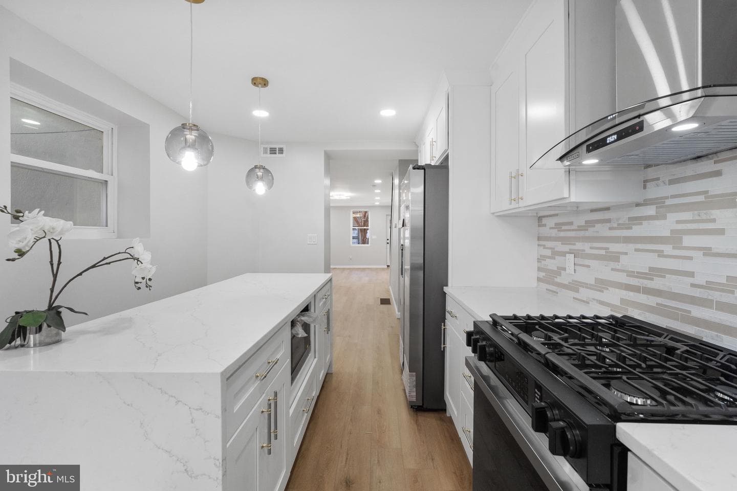 1203 Moore Street photo 7