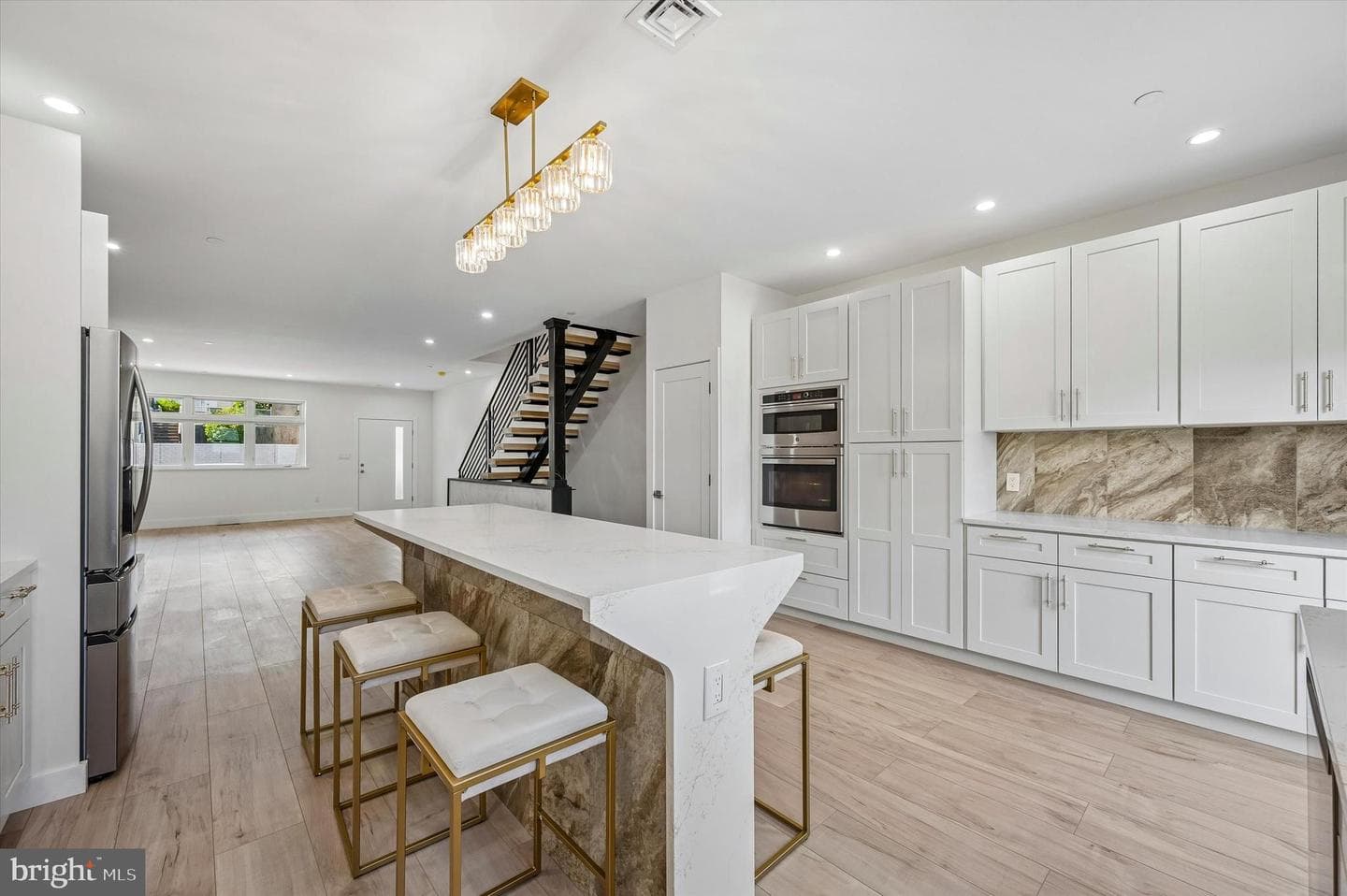 6995-9 Pechin Street photo 12