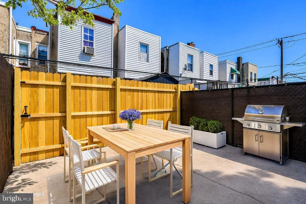 2545 S Marshall Street photo 10