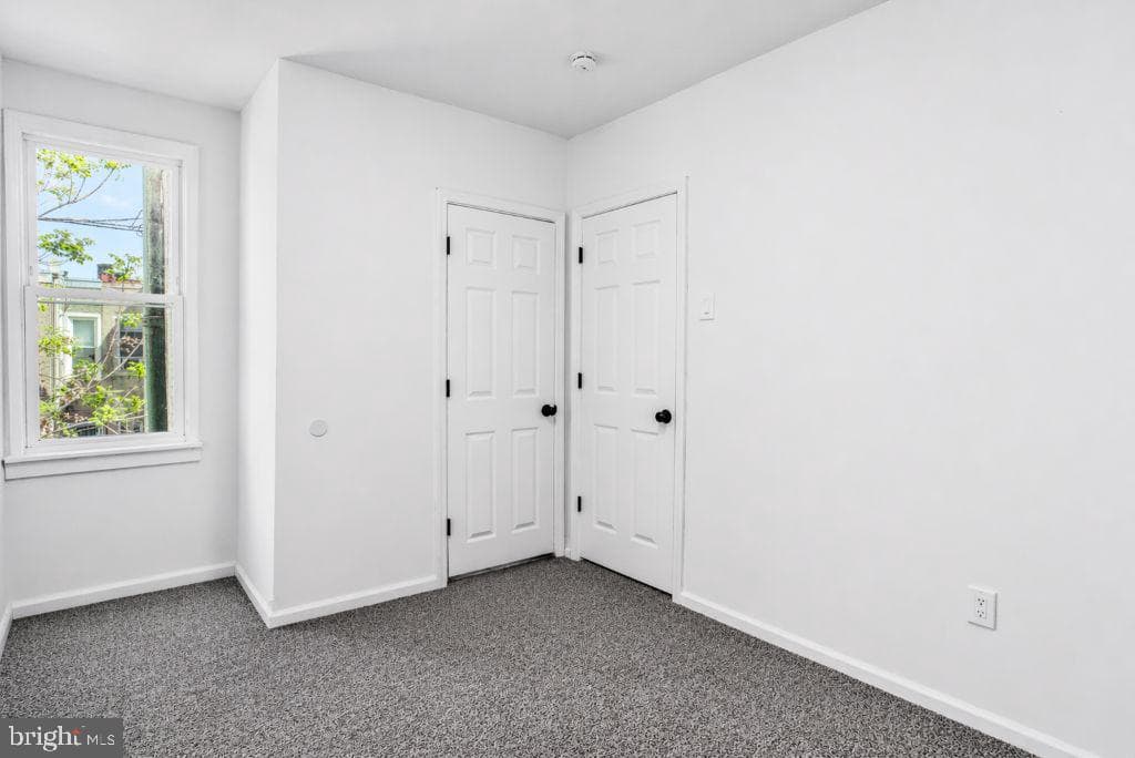 2545 S Marshall Street photo 9