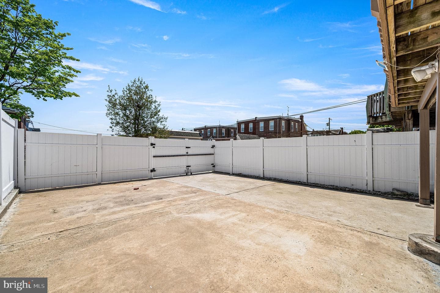 7811 Loretto Avenue photo 30
