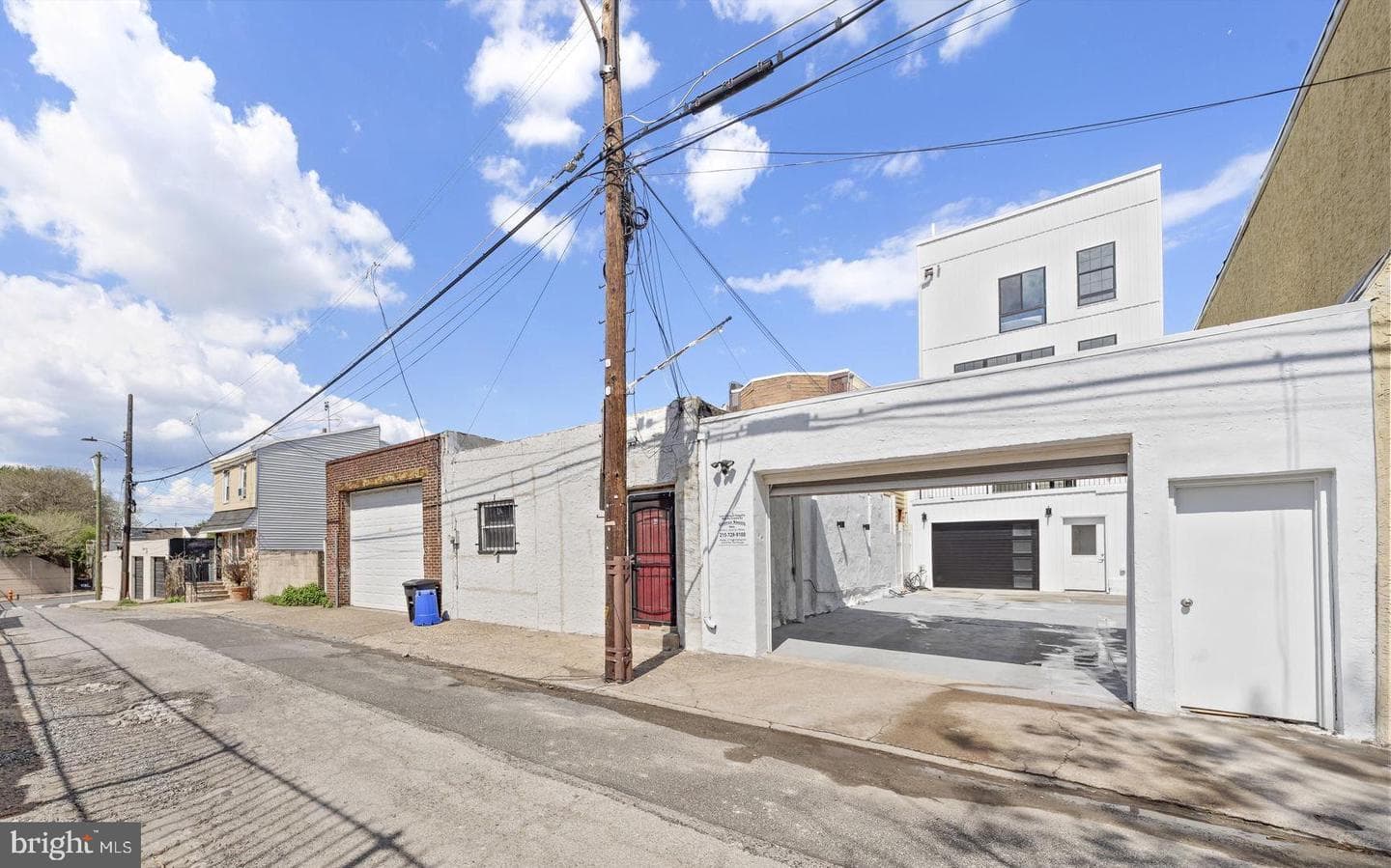 2552 E Somerset Street photo 62