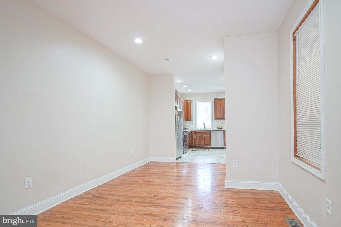 2138 Morris Street photo 10