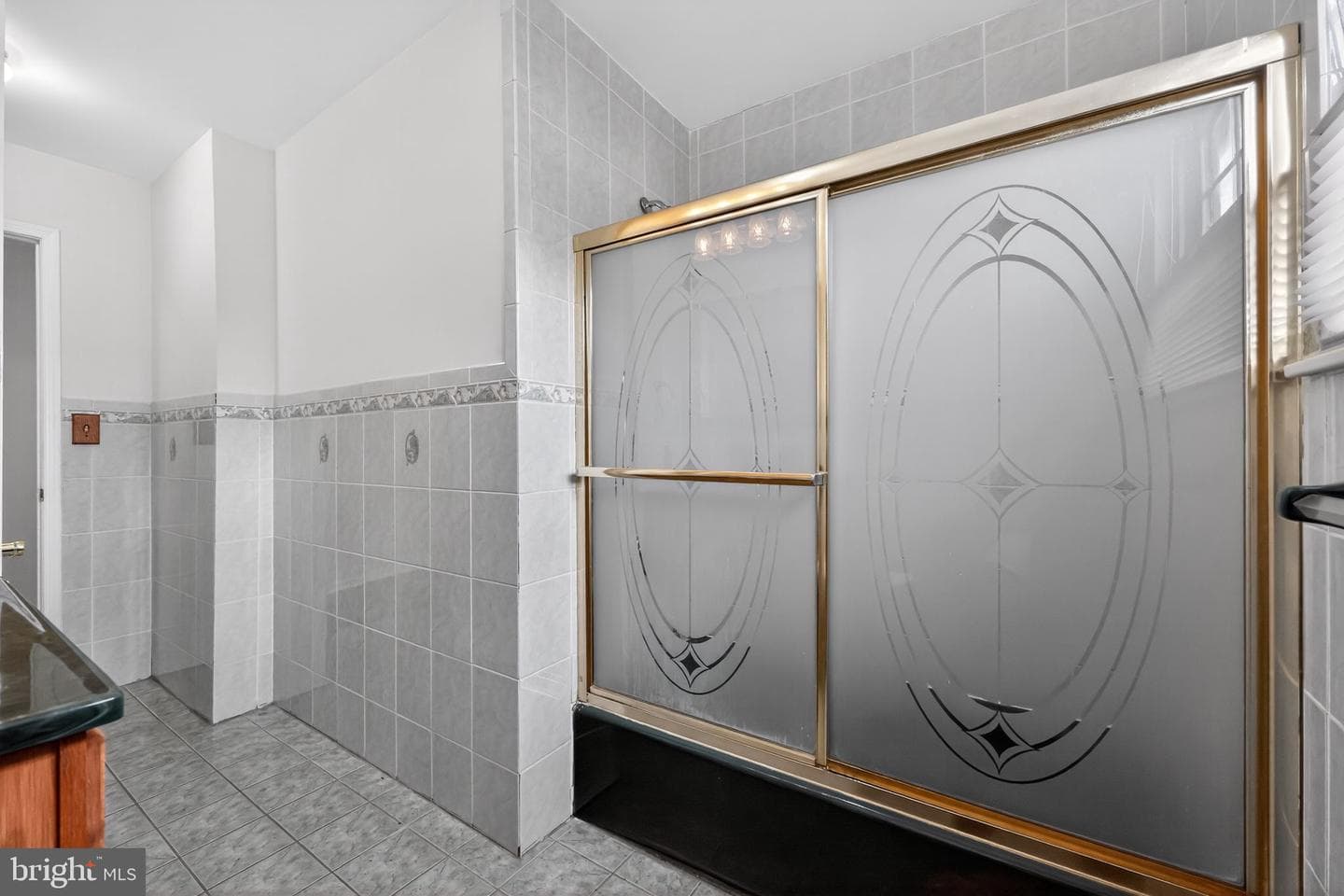 9609 Hoff Street photo 21