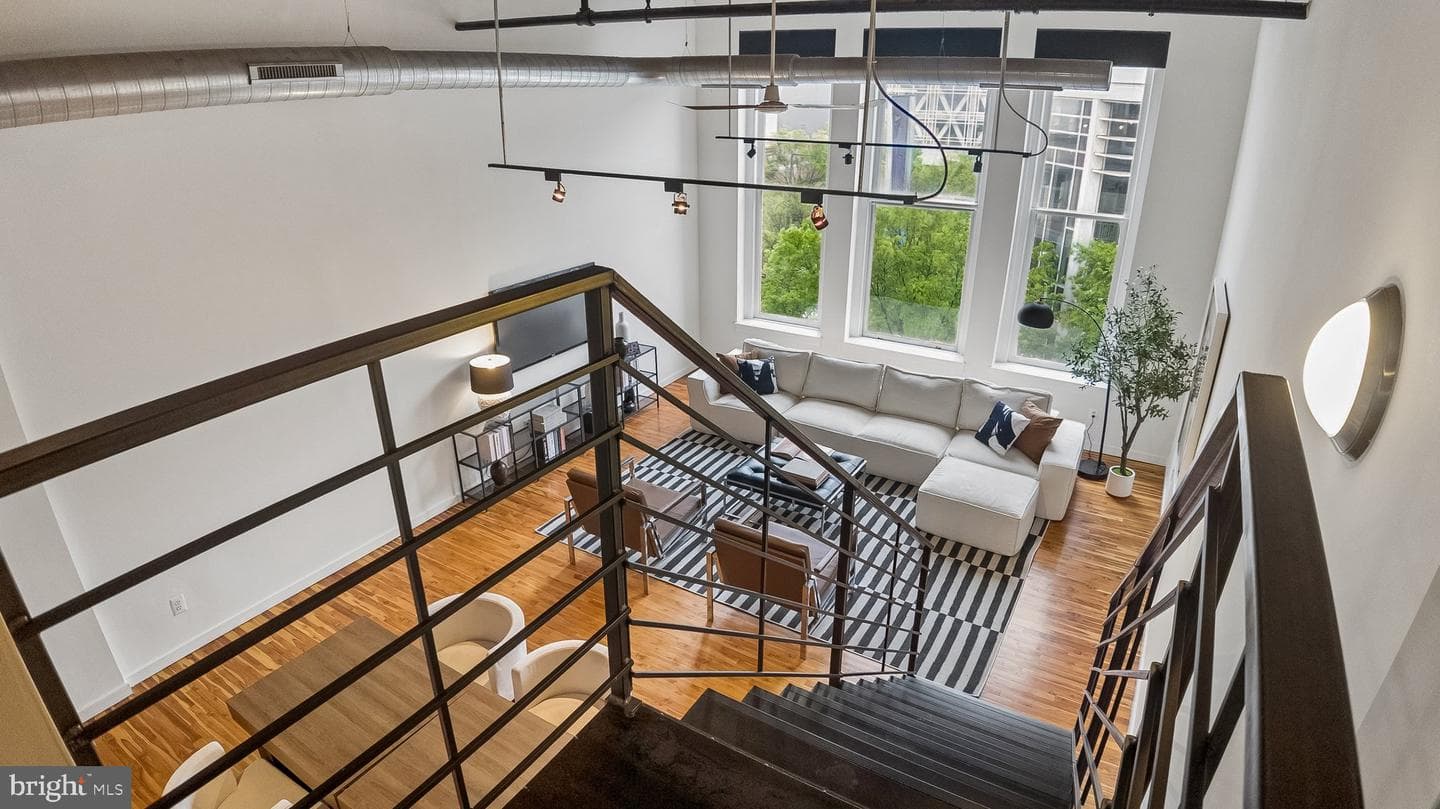 1027 Arch Street #302 photo 14