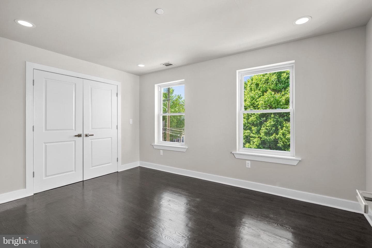 2548 Coral Street photo 16