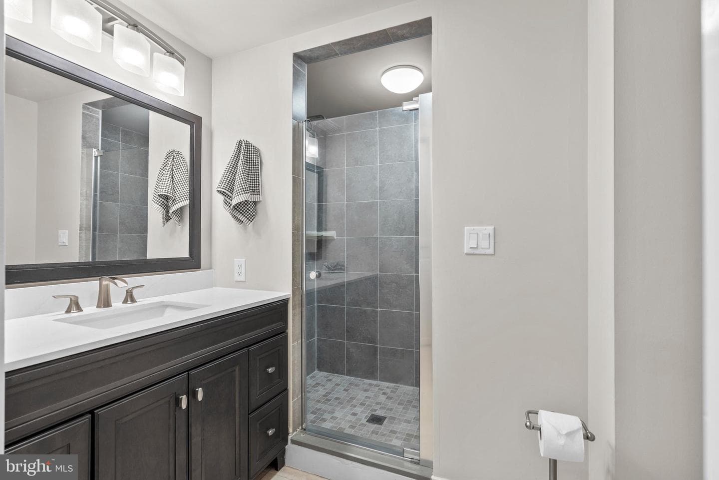 2548 Coral Street photo 30