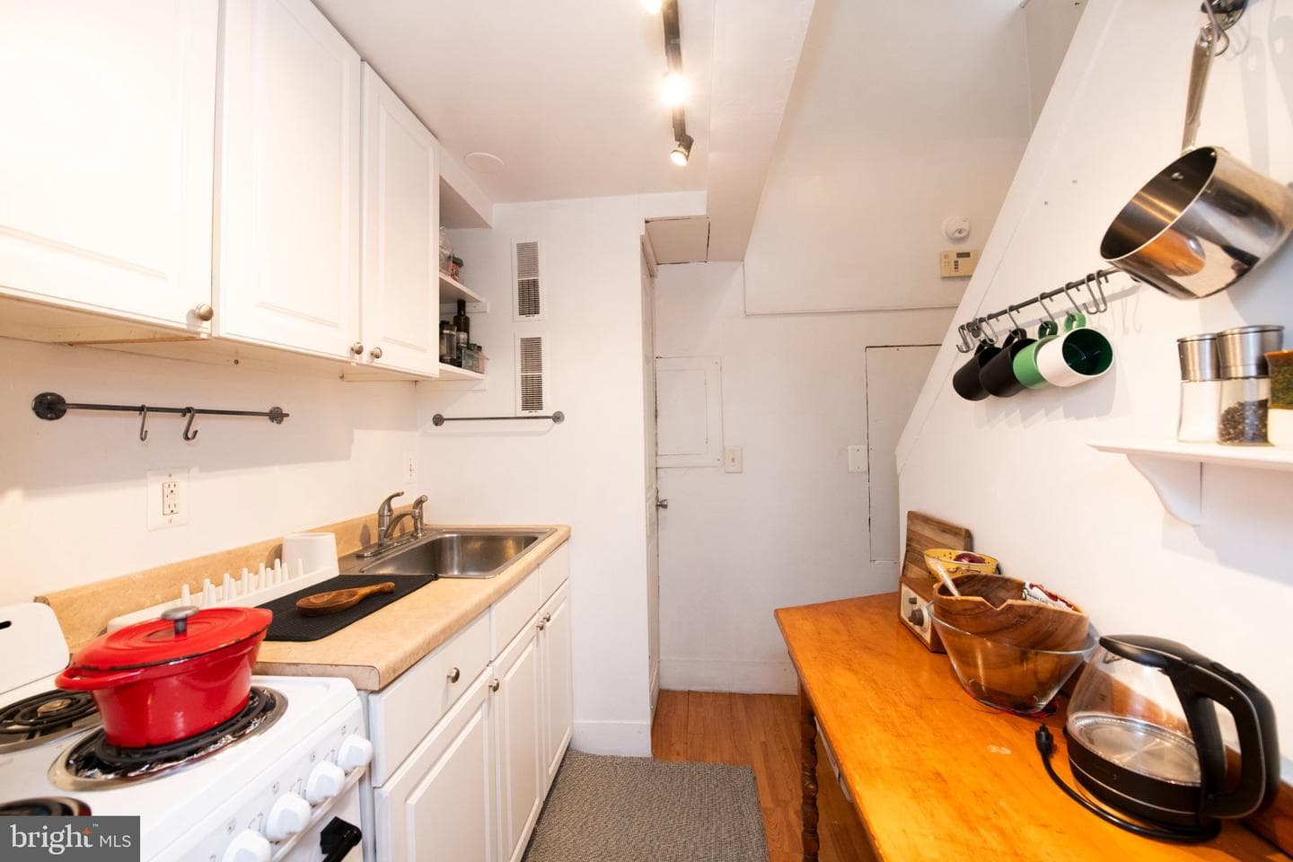 5924 Mccallum Street photo 34