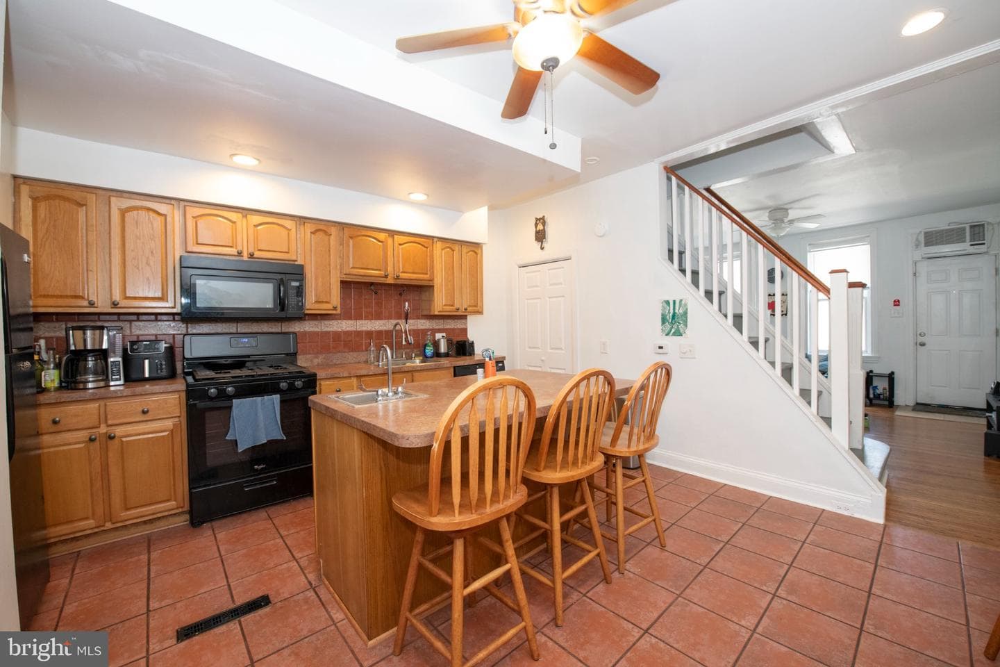 5924 Mccallum Street photo 6